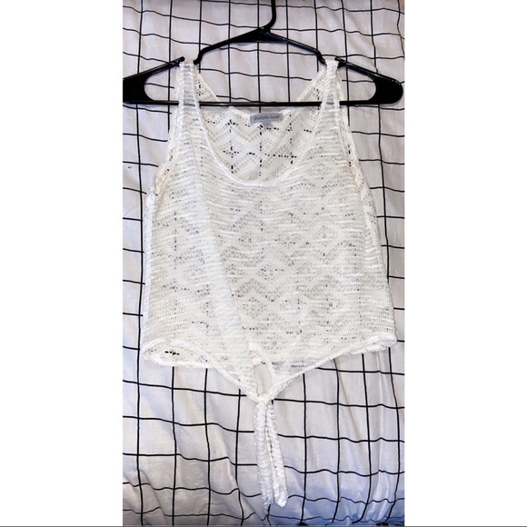 𝚆𝚑𝚒𝚝𝚎 𝚜𝚑𝚎𝚎𝚛 𝚝𝚘𝚙 - Picture 2 of 3